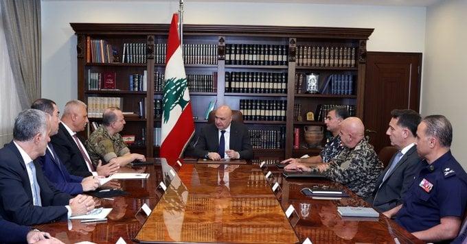 اجتماع أمني في بعبدا... عون: للتشدد في تطبيق القوانين ومنع المظاهر المسلحة ومصادرة الأسلحة والذخائر